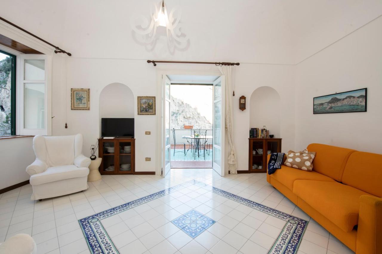 Appartamento House Amalfi - Terrace & Seaview Atrani Esterno foto